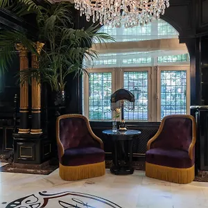 Apollofirst Boutique Amsterdam